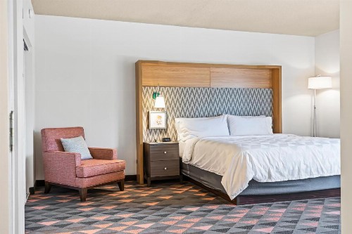 Holiday Inn - St. Petersburg West an IHG Hotel - image 38
