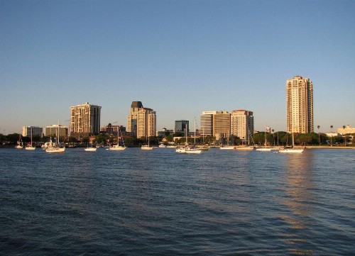 Hilton St. Petersburg Bayfront - image 2