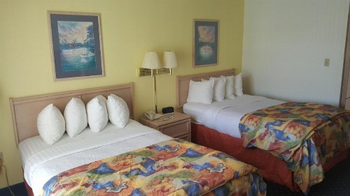 Magnuson Hotel Marina Cove - image 12