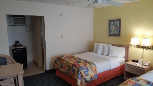 Magnuson Hotel Marina Cove - image 5