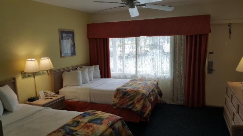 Magnuson Hotel Marina Cove - image 6