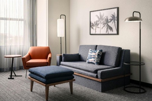Courtyard by Marriott St. Petersburg Downtown - image 4