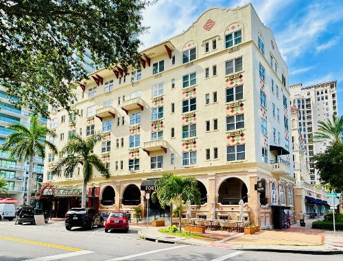 Ponce De Leon Hotel Miami