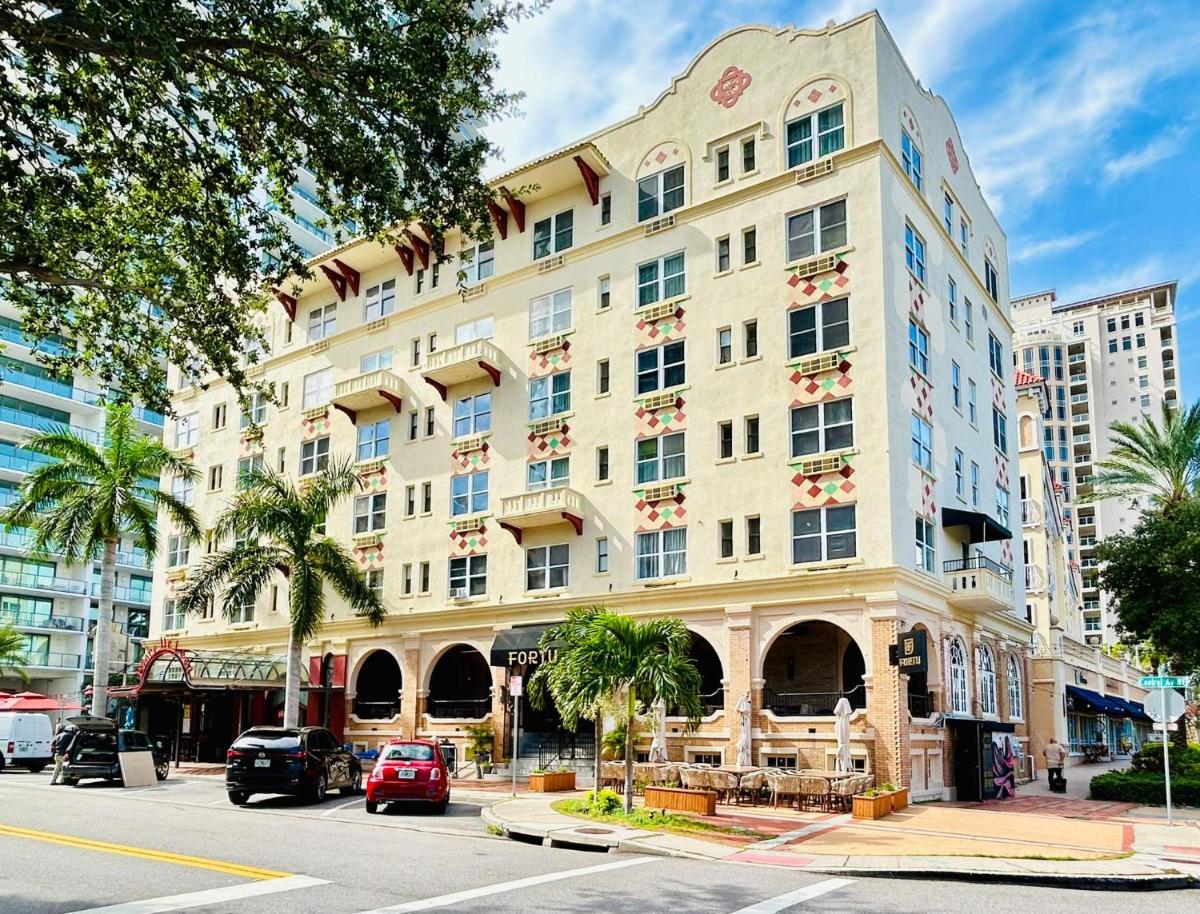 Ponce De Leon Hotel - main image