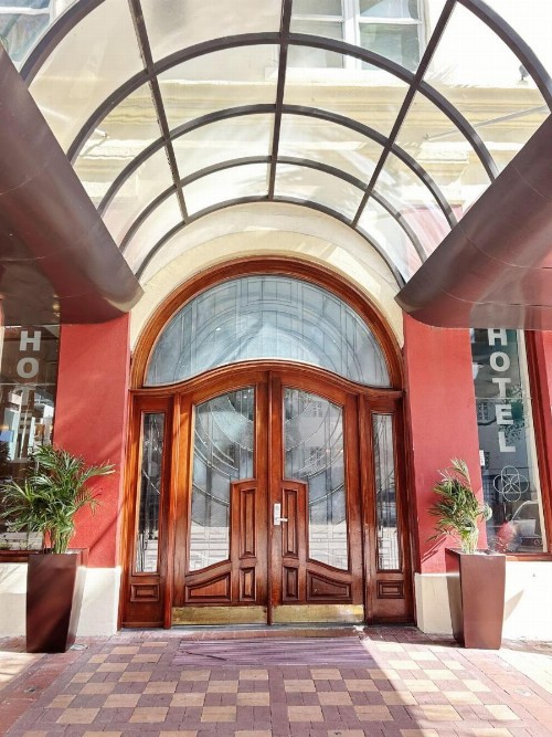 Ponce De Leon Hotel - image 5