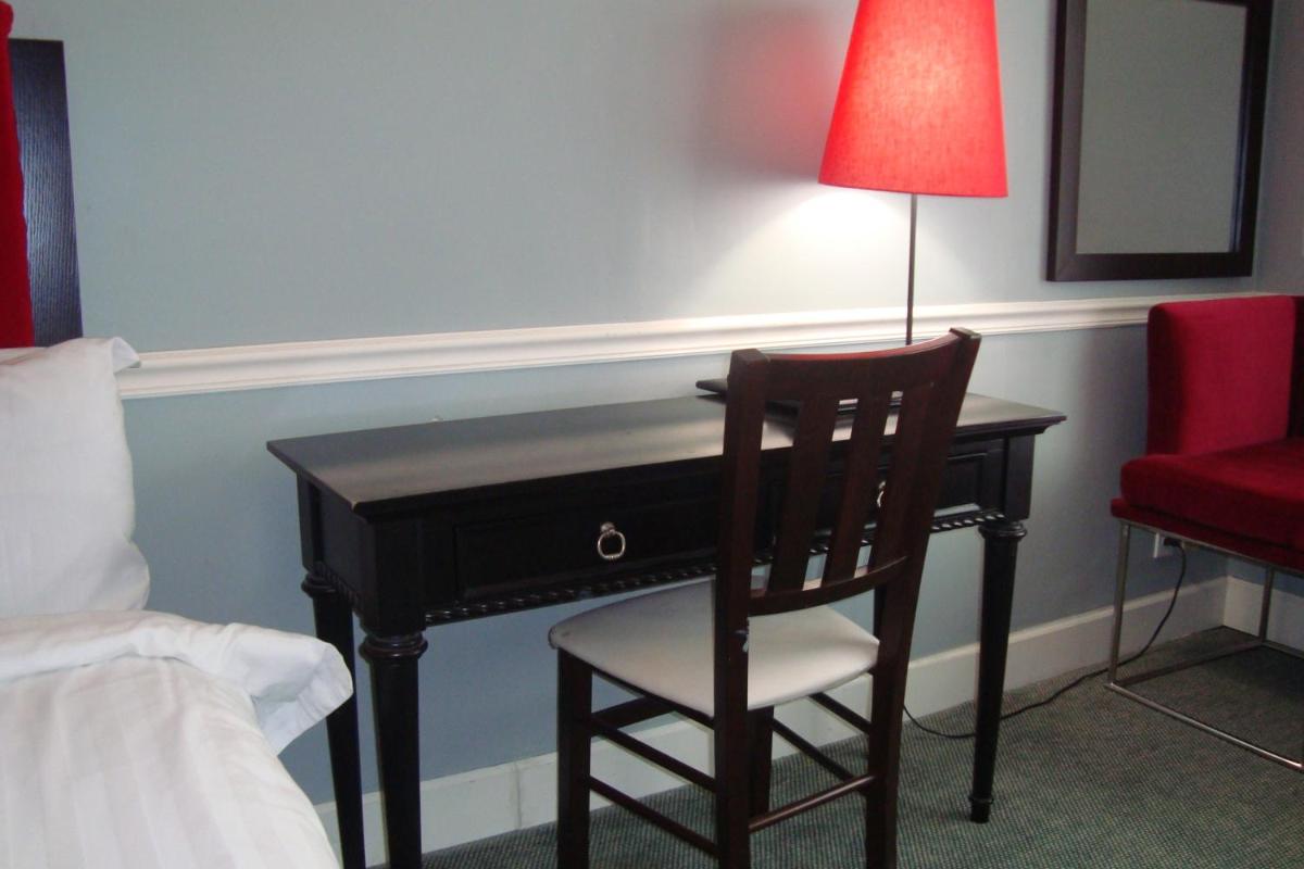 Ponce De Leon Hotel - image 7