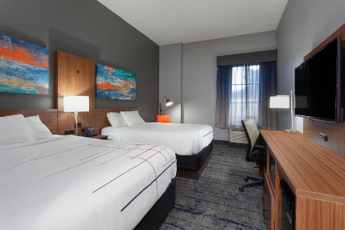 La Quinta by Wyndham St. Petersburg Northeast *Newly Renovated - image 12