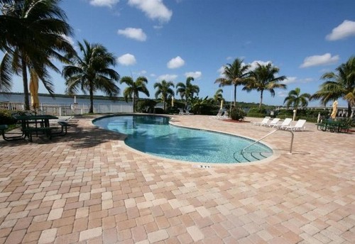 Boca Ciega Resort - image 1