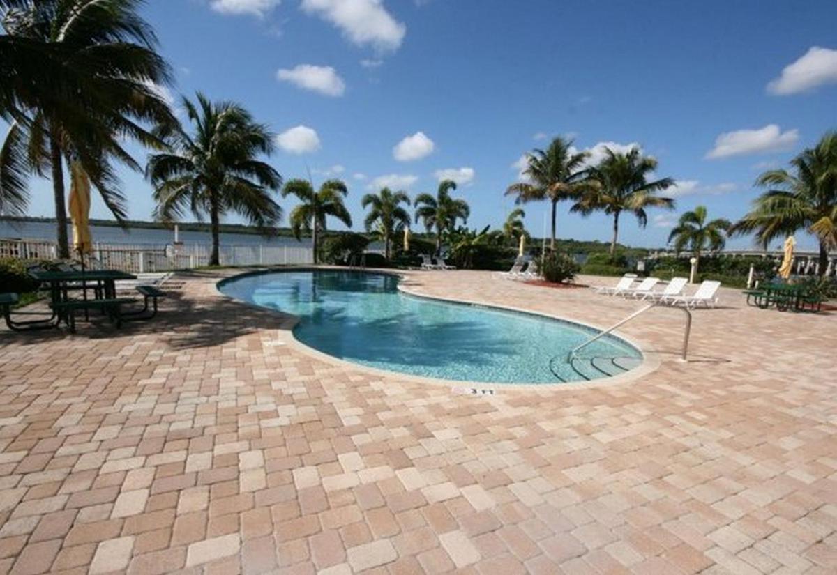 Boca Ciega Resort - main image