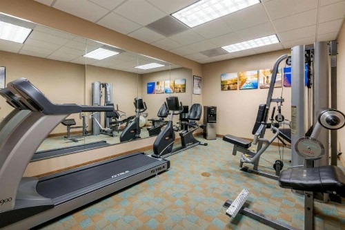 Comfort Inn & Suites Northeast - Gateway - image 47