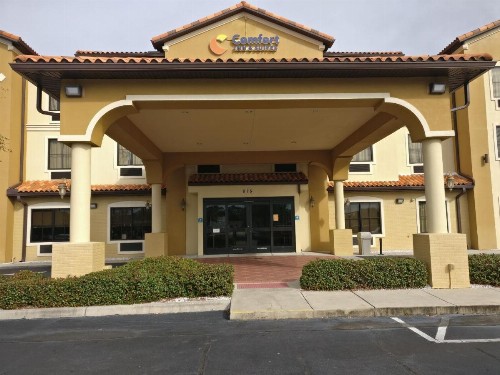 Comfort Inn & Suites Northeast - Gateway - image 48