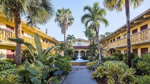 Red Roof Inn Tampa Bay - St. Petersburg - image 10