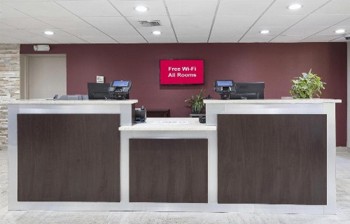 Red Roof Inn Tampa Bay - St. Petersburg - image 21