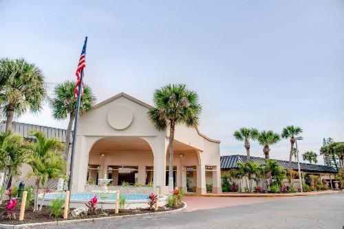 Days Inn by Wyndham St. Petersburg / Tampa Bay Area - image 14