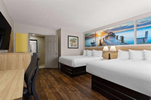 Days Inn by Wyndham St. Petersburg Central - image 21