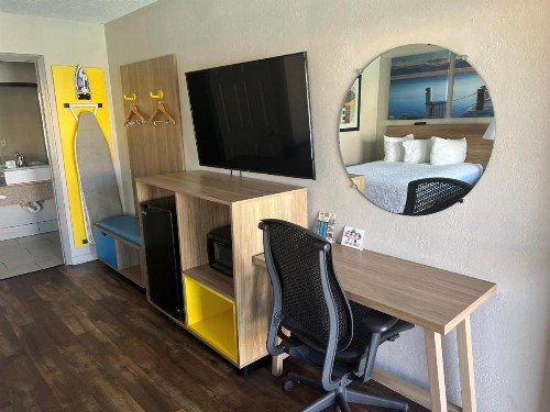 Days Inn by Wyndham St. Petersburg Central - image 35