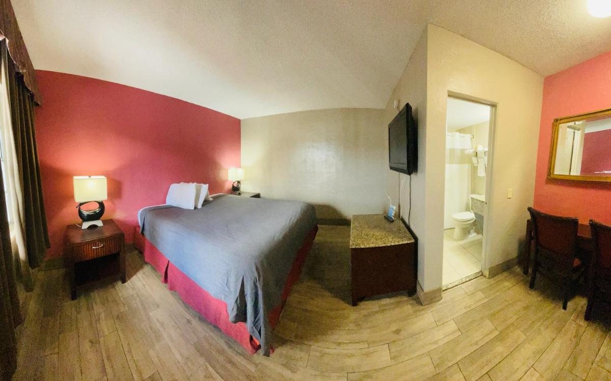 Budget Inn - St. Petersburg - image 3