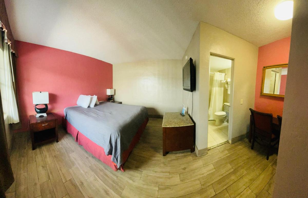 Budget Inn - St. Petersburg - image 7