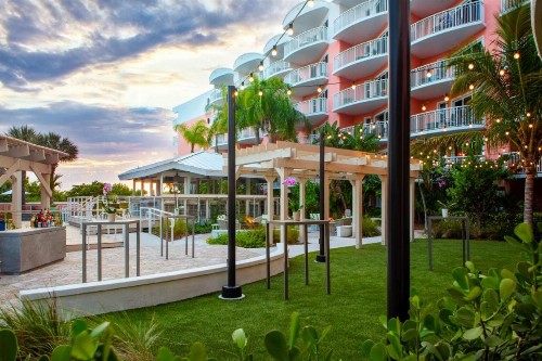 Beach House Suites by the Don CeSar - image 5