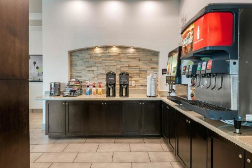 Staybridge Suites St. Petersburg FL an IHG Hotel - image 3