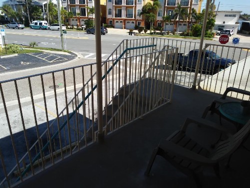 Siesta Motel and Surfside Cabanas - image 3