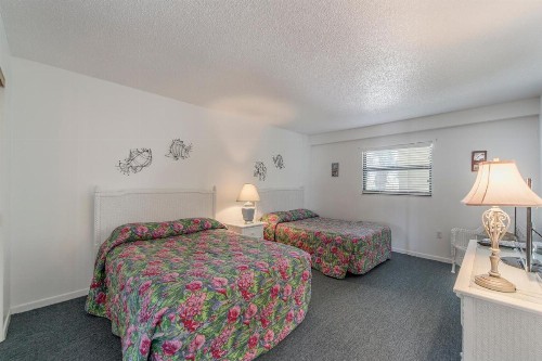 204 Beach Place Condos - image 21