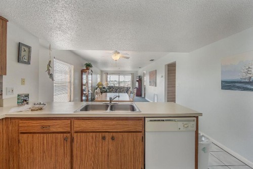 204 Beach Place Condos - image 27