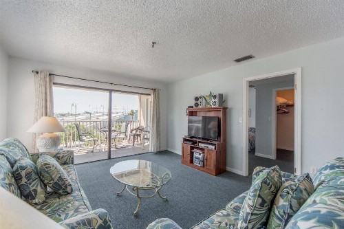 204 Beach Place Condos - image 4