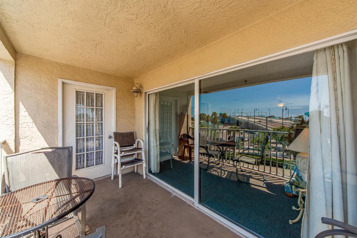 204 Beach Place Condos - image 6