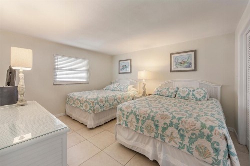 209 Beach Place Condos - image 24