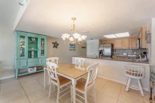 209 Beach Place Condos - image 28