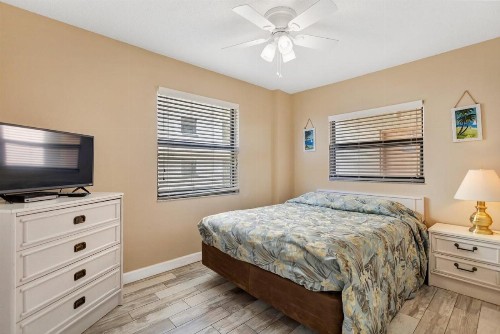 212 Beach Place Condos - image 17