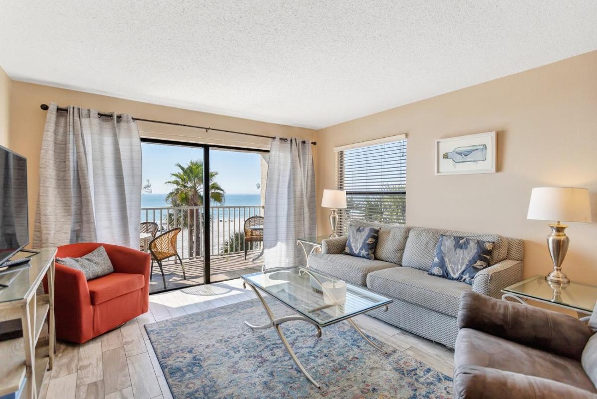 212 Beach Place Condos - image 3