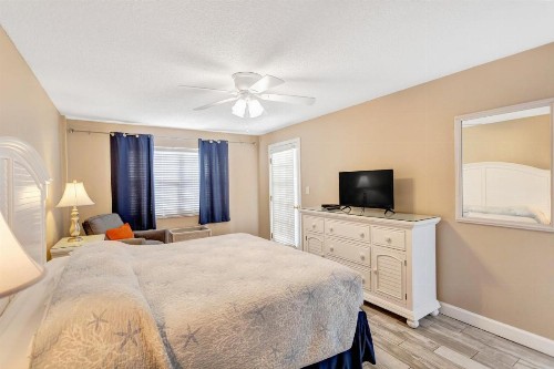 212 Beach Place Condos - image 31