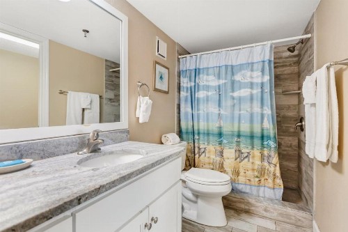 212 Beach Place Condos - image 35