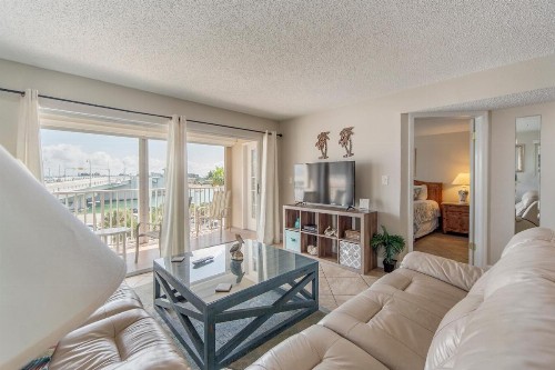 305 Beach Place Condos - image 11