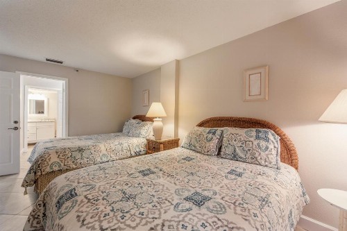 305 Beach Place Condos - image 30