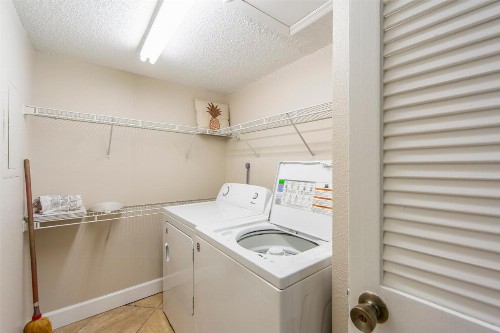 305 Beach Place Condos - image 34