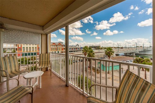 305 Beach Place Condos - image 36