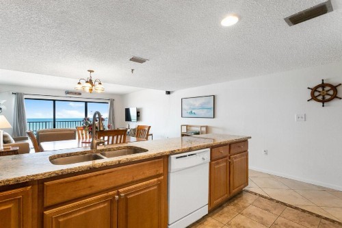 409 Beach Place Condos - image 33