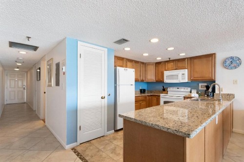 409 Beach Place Condos - image 40