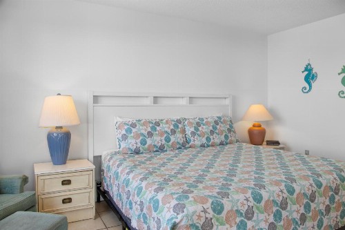 504 Beach Place Condos - image 39