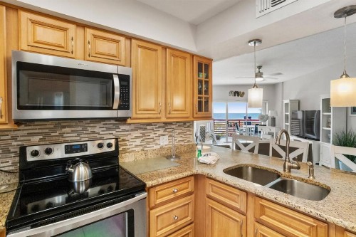 203 Crimson Condos - image 37