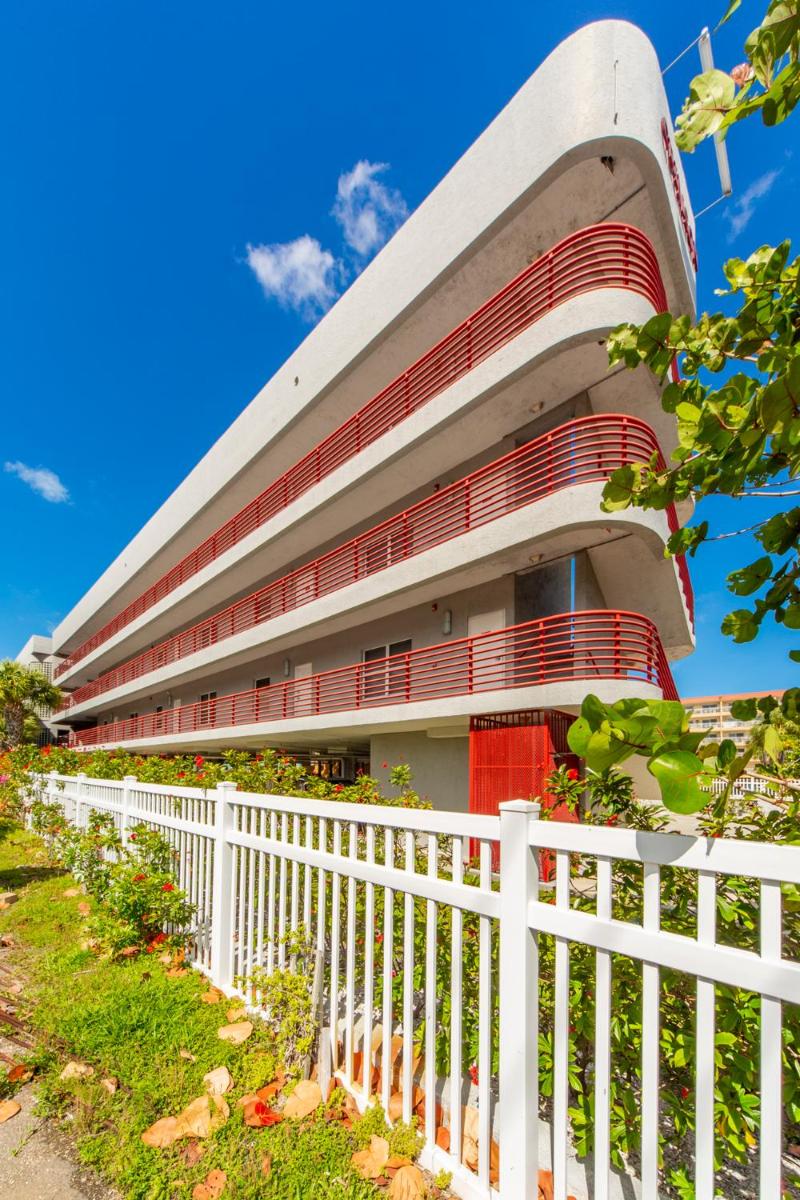 203 Crimson Condos - image 5