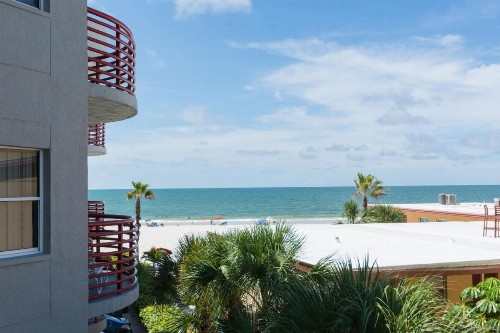 205 Crimson Condos - image 2