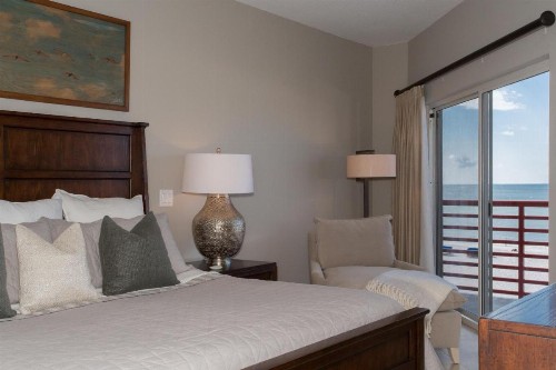 302 Crimson Condos - image 37