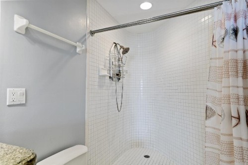 303 Crimson Condos - image 21