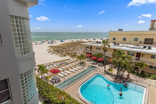 303 Crimson Condos - image 32