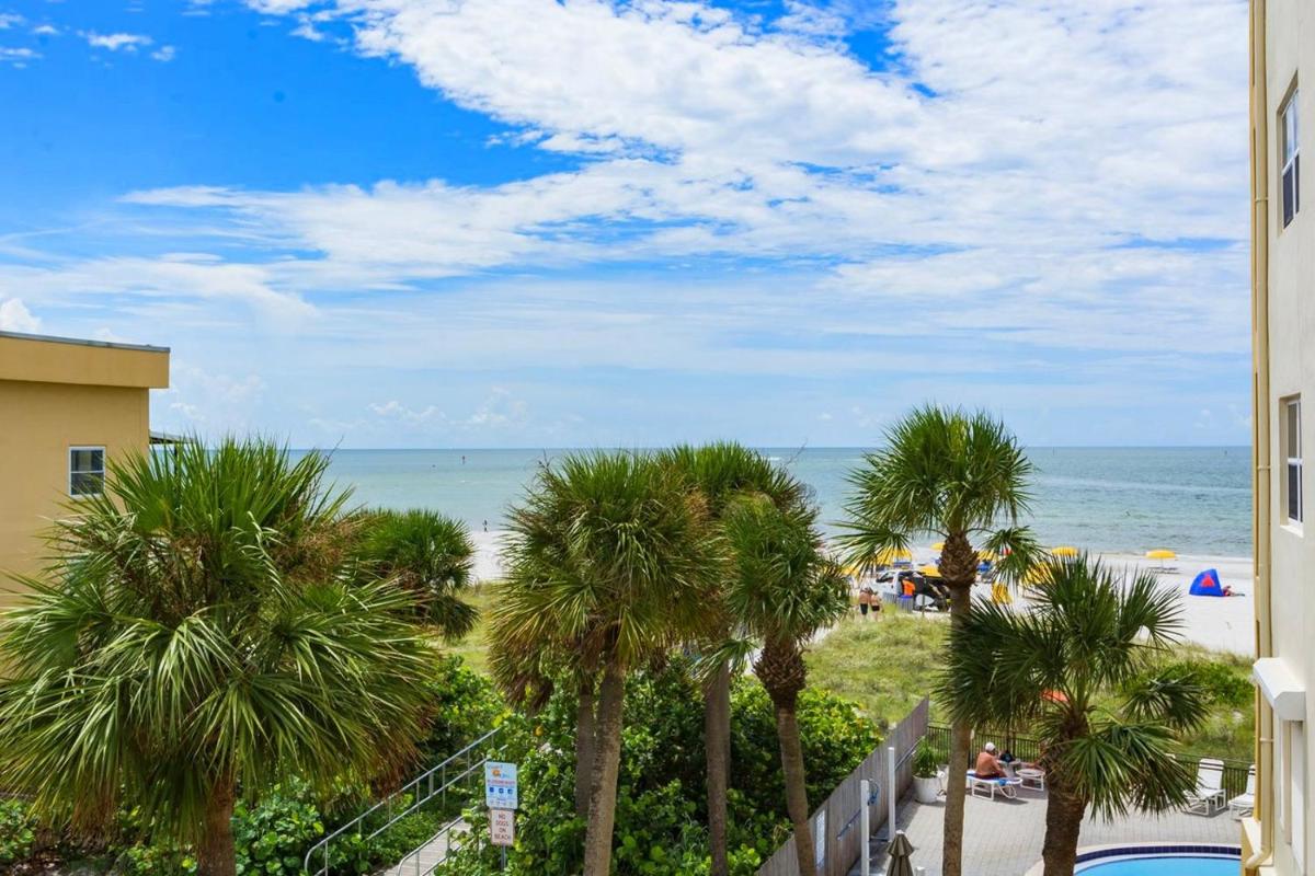 208 Madeira Norte Condo - image 3