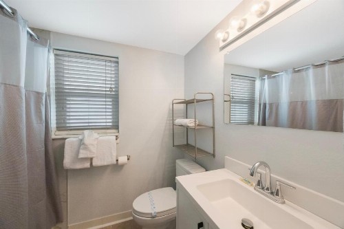 118 Surf Song Resort - image 35